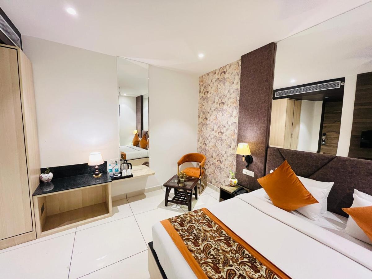 Hotel The Savode - Just 2 Mins From Golden Temple Amritsar Exterior photo