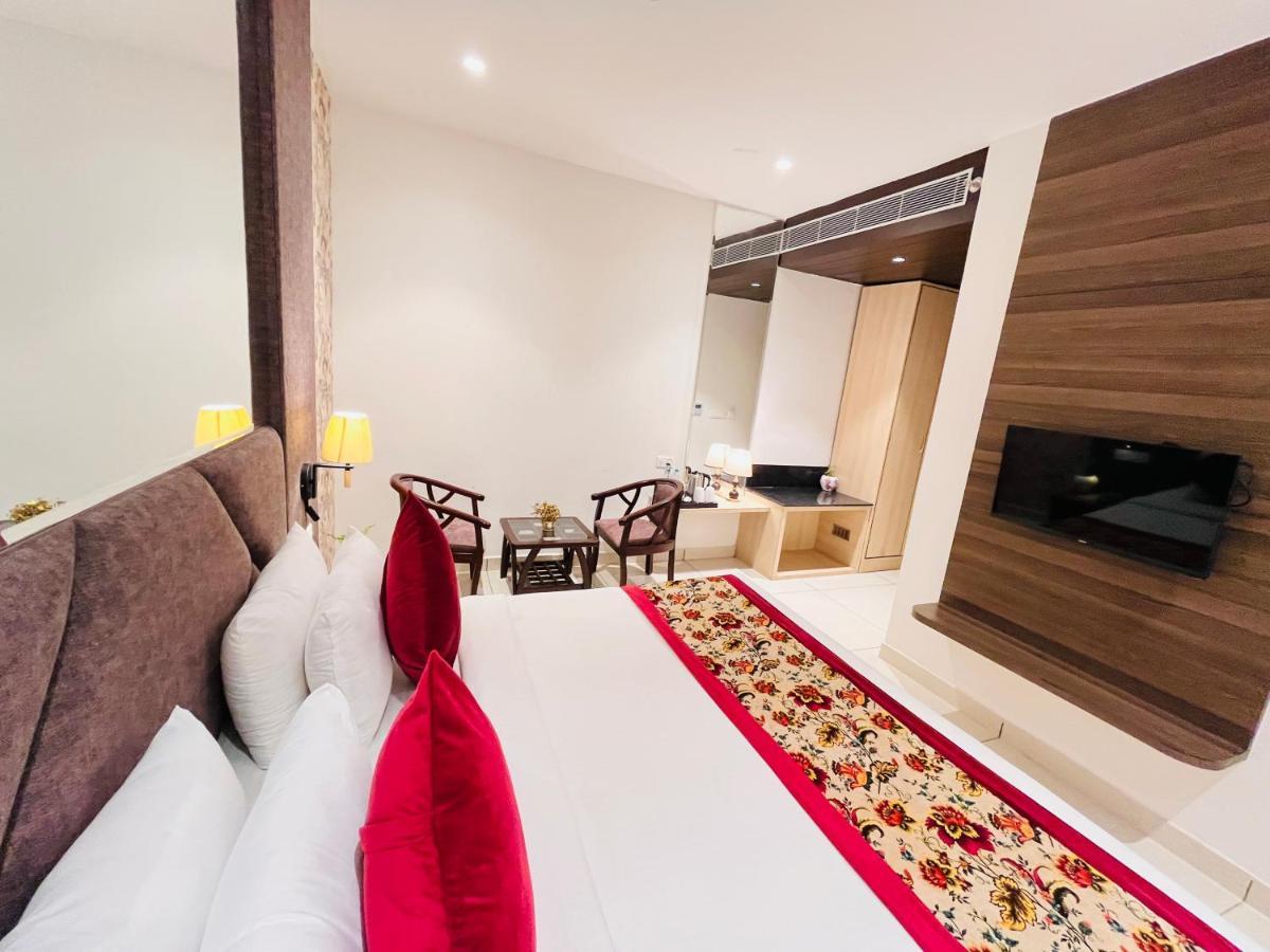 Hotel The Savode - Just 2 Mins From Golden Temple Amritsar Exterior photo