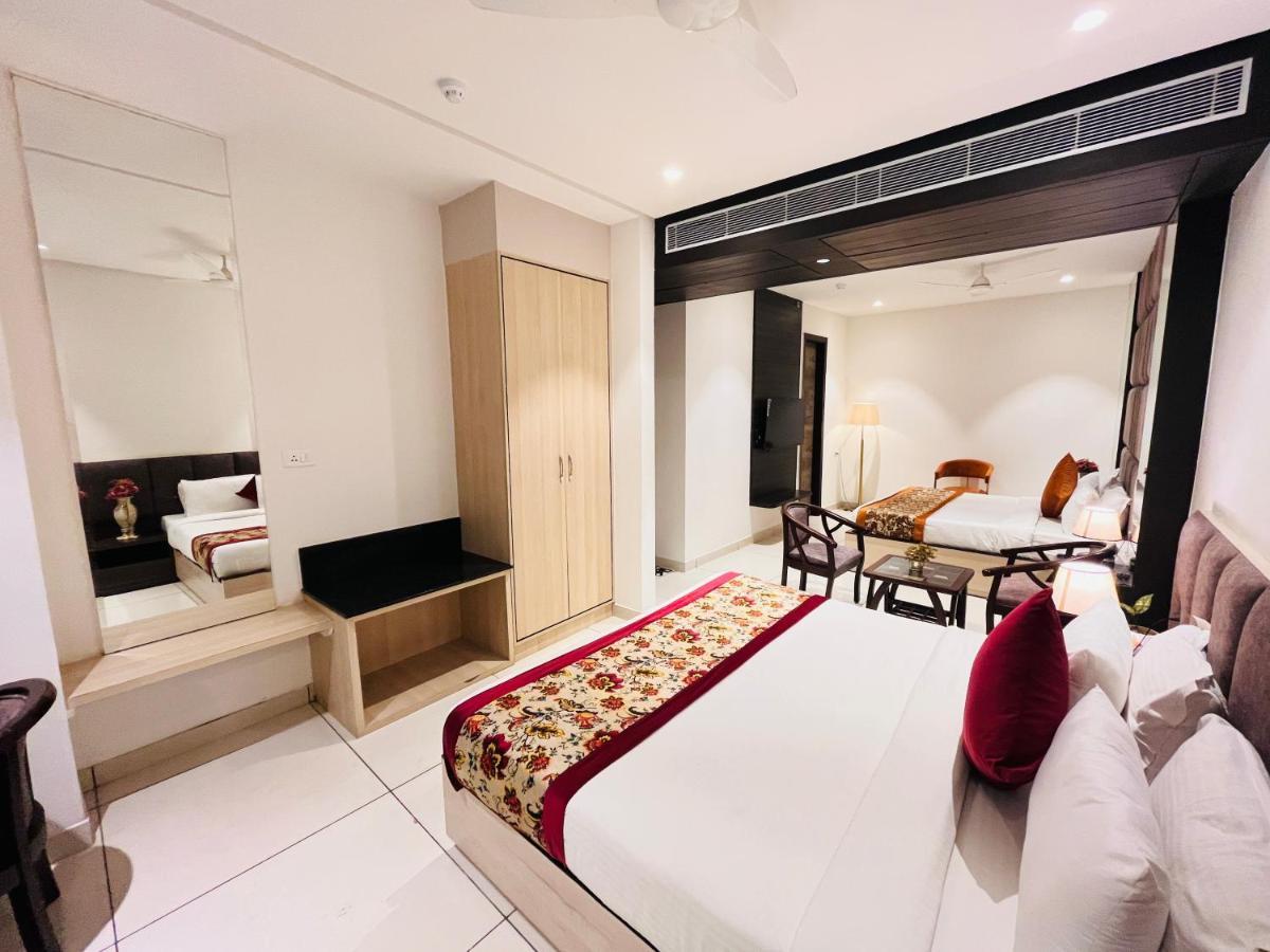 Hotel The Savode - Just 2 Mins From Golden Temple Amritsar Exterior photo