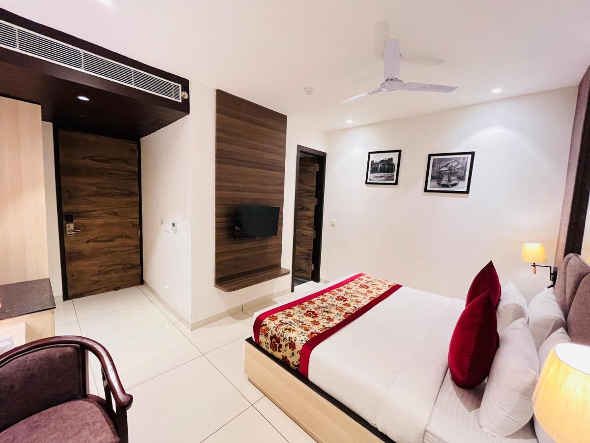 Hotel The Savode - Just 2 Mins From Golden Temple Amritsar Exterior photo